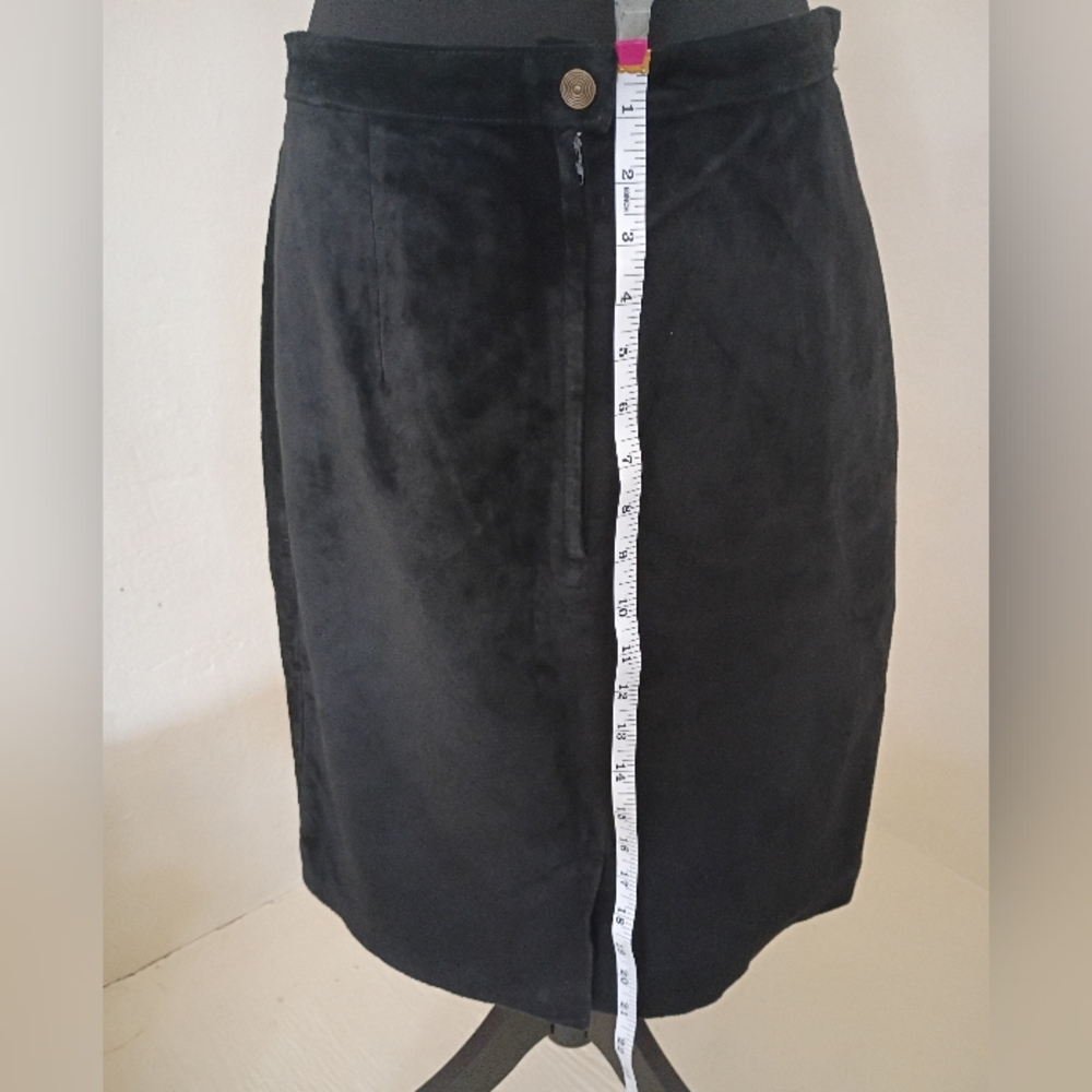 Christopher Black Velvet Pencil Skirt - Picture 3 of 6